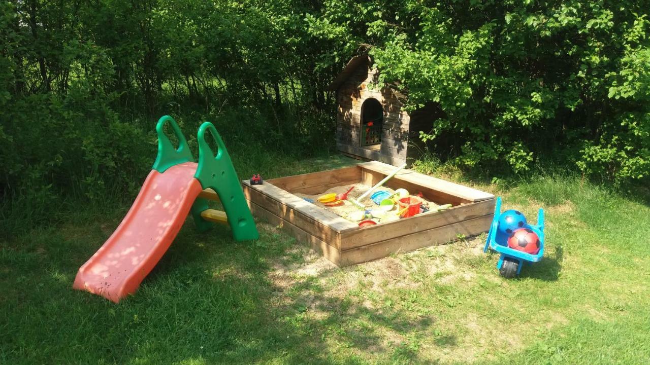 Forest Rustic Apartment Brdy Vesin 外观 照片